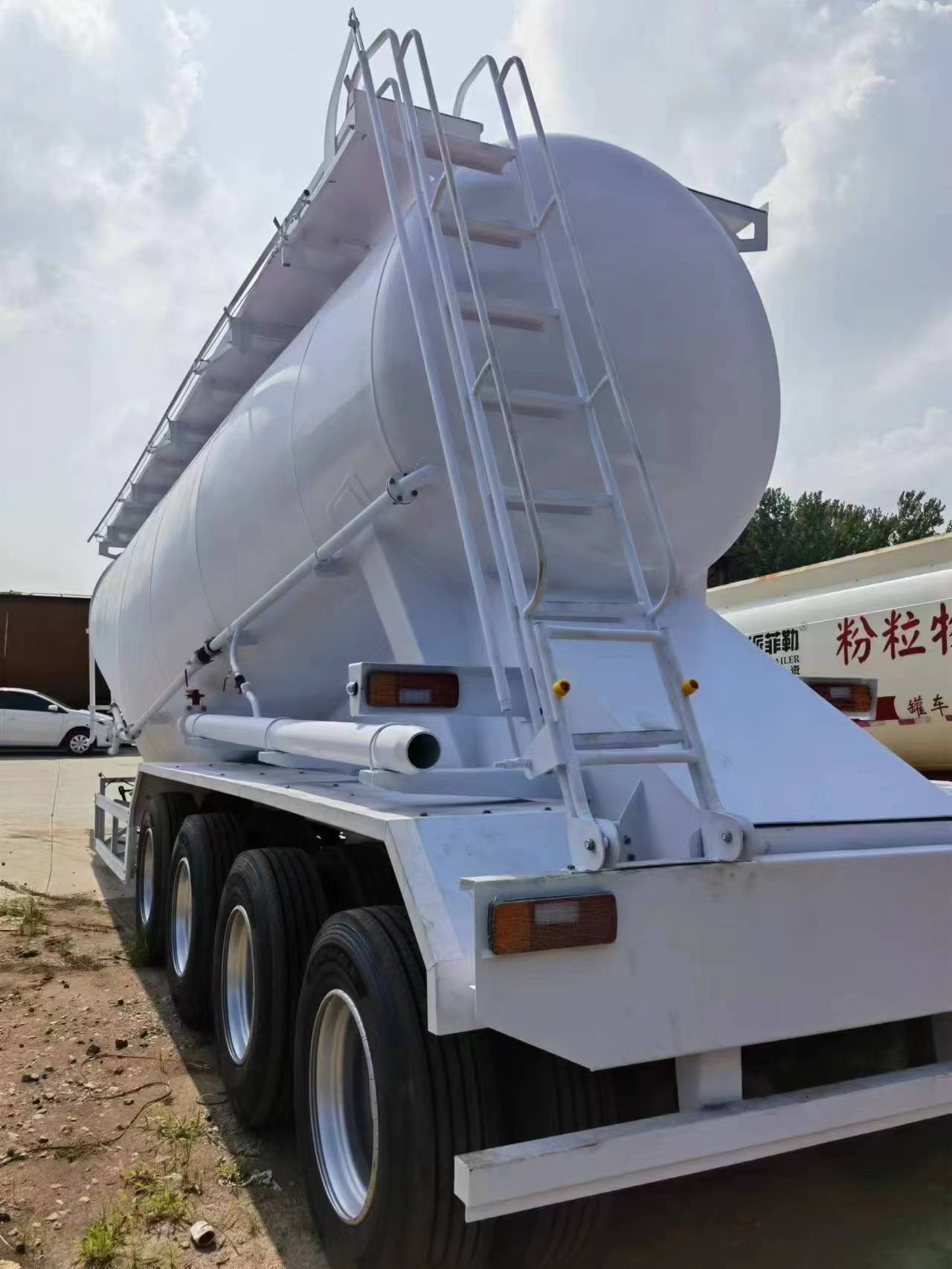粉粒物料运输半挂车供销